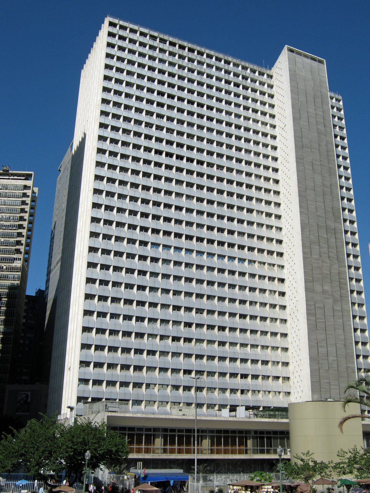 Fachada do edifício da Caixa Econômica Federal no Largo da Carioca, no Rio de Janeiro